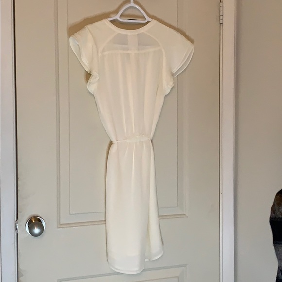 Cream white dress - Picture 2 of 2